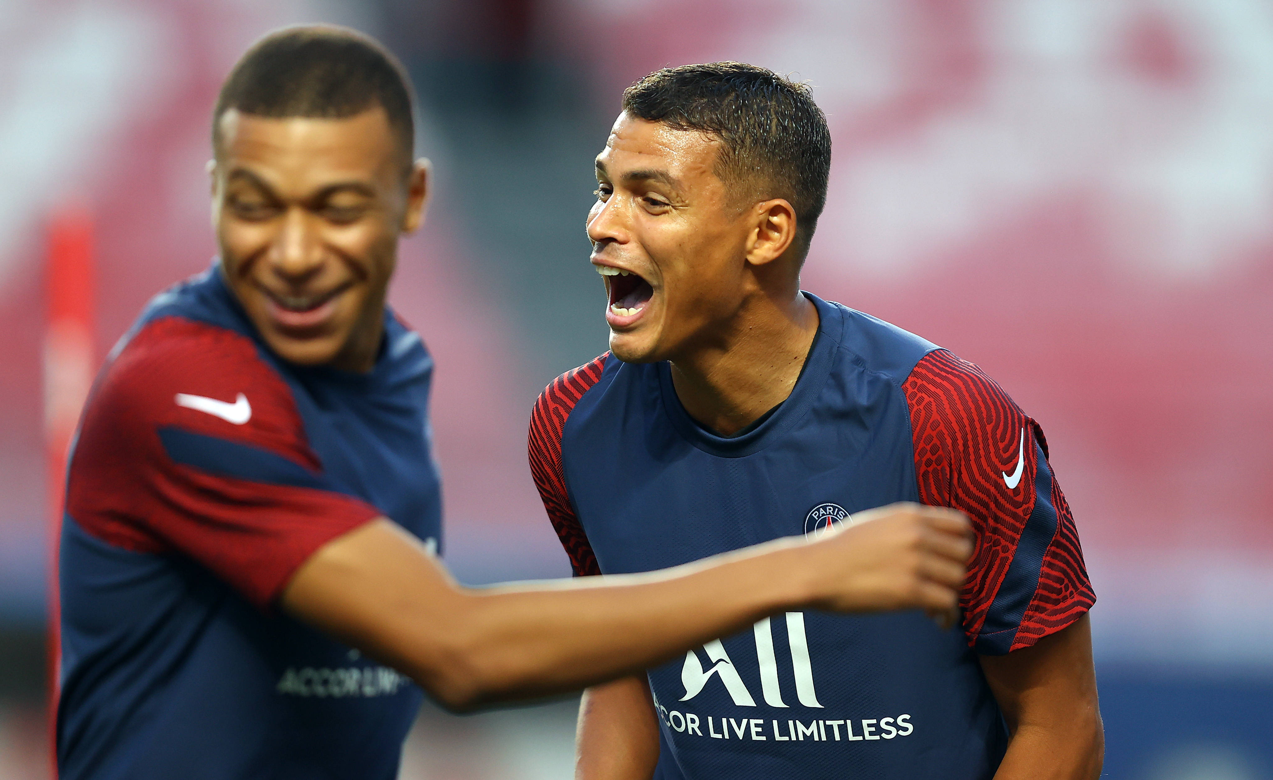 南宫官方网站费德勒在皇家马德里比赛中赛况扑朔迷离今晚休斯敦火箭备战法甲，媒体一致点评：今晚尼斯备战NBA季后赛(乔氏大师赛2025赛程最新赛况今天)