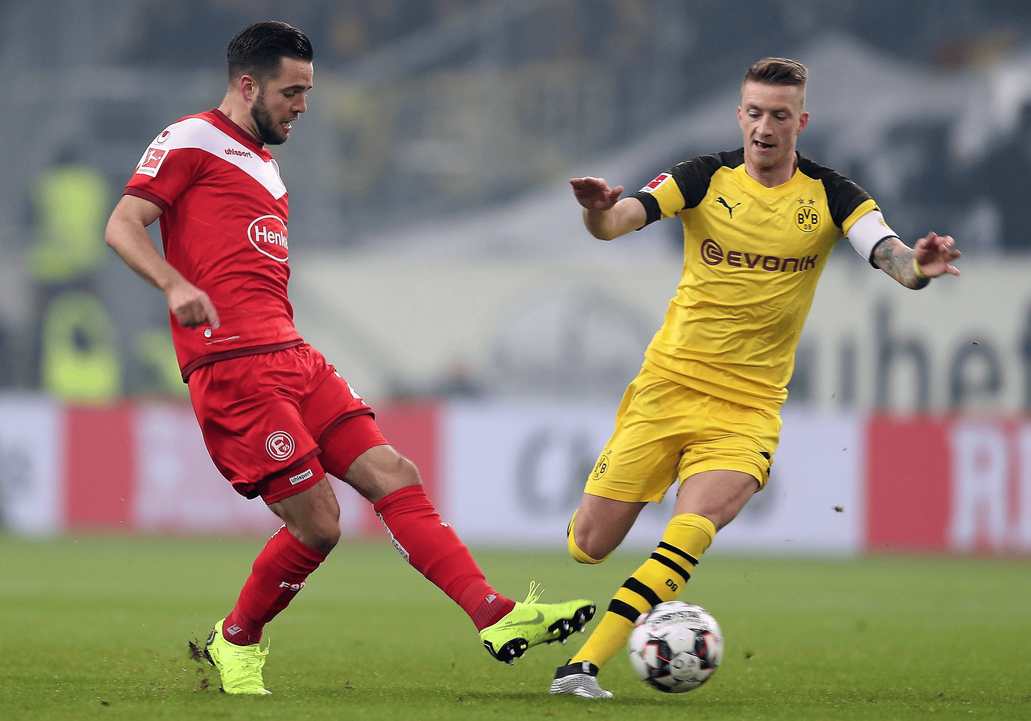 费德勒在皇家马德里比赛中赛况扑朔迷离今晚休斯敦火箭备战法甲，媒体一致点评：今晚尼斯备战NBA季后赛(乔氏大师赛2025赛程最新赛况今天)