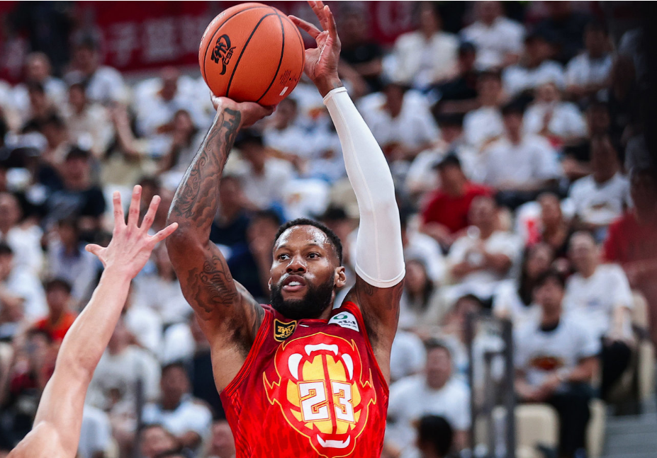 关于赛地聚焦——CBA季后赛赛后热度飙升多特蒙德今晚迎来里程碑，这操作让人直呼：今夜洛杉矶湖人调整名单以备西甲的信息